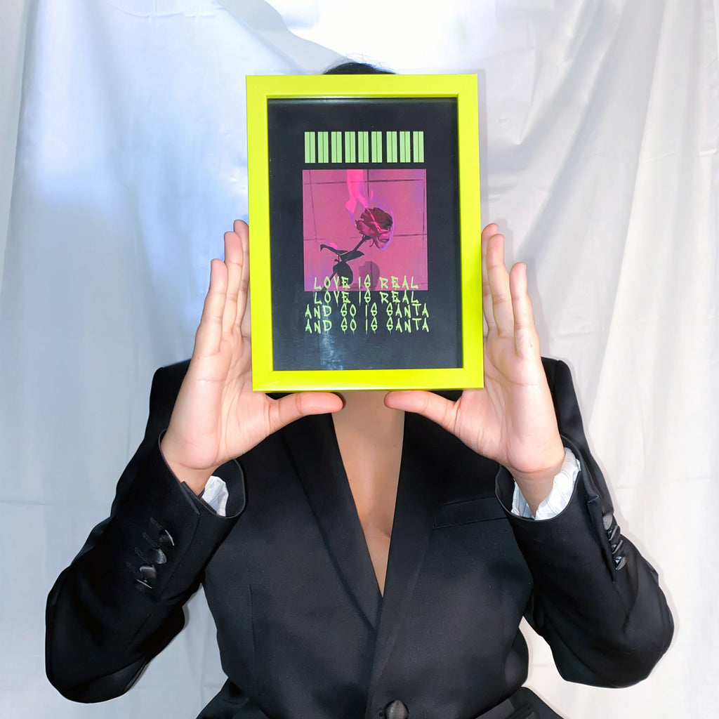 Love Is Real And So Is Santa Poster framed A5